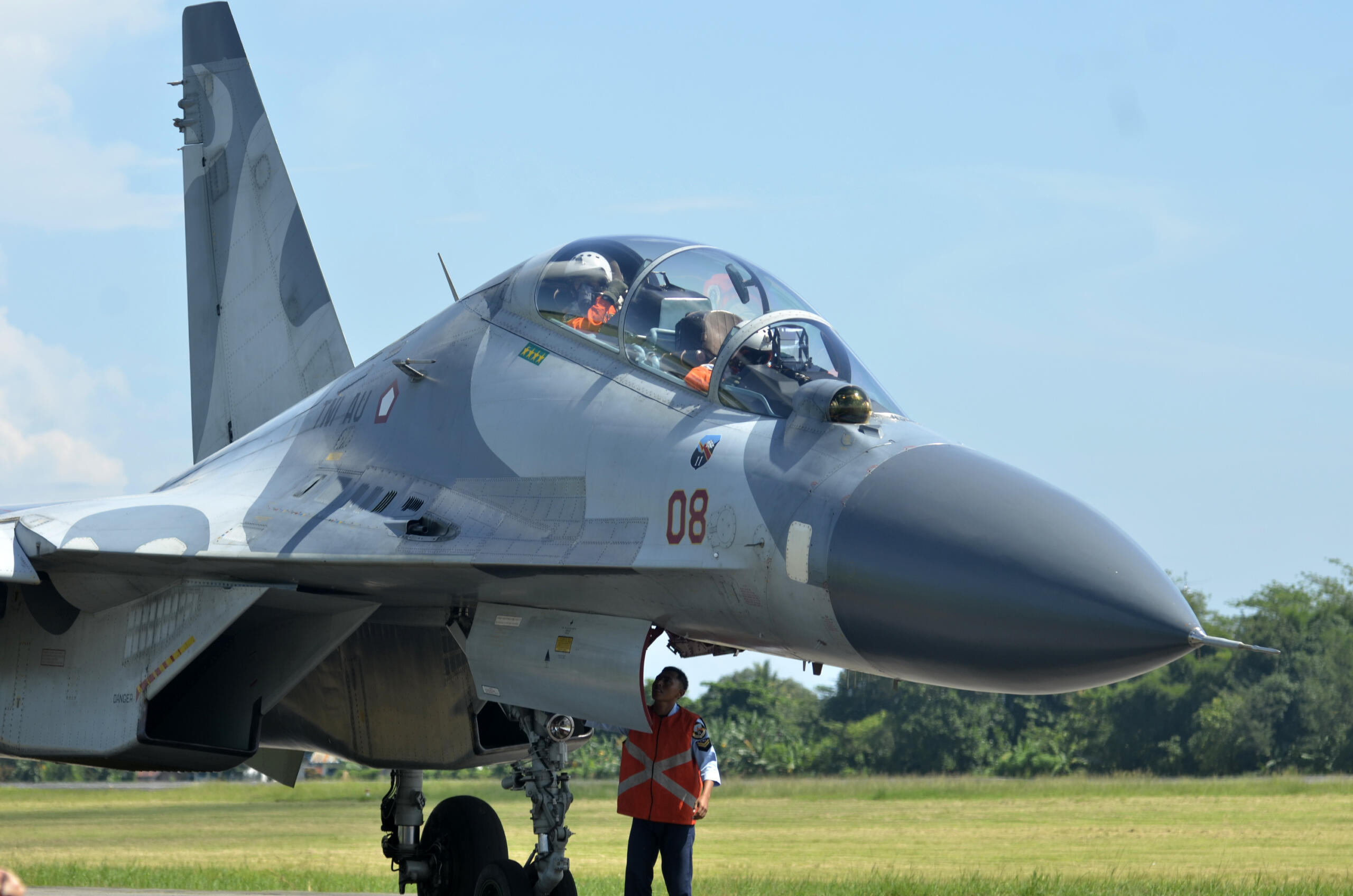 Sukhoi Dan F Meriahkan Peringatan Hut Ri Aktual