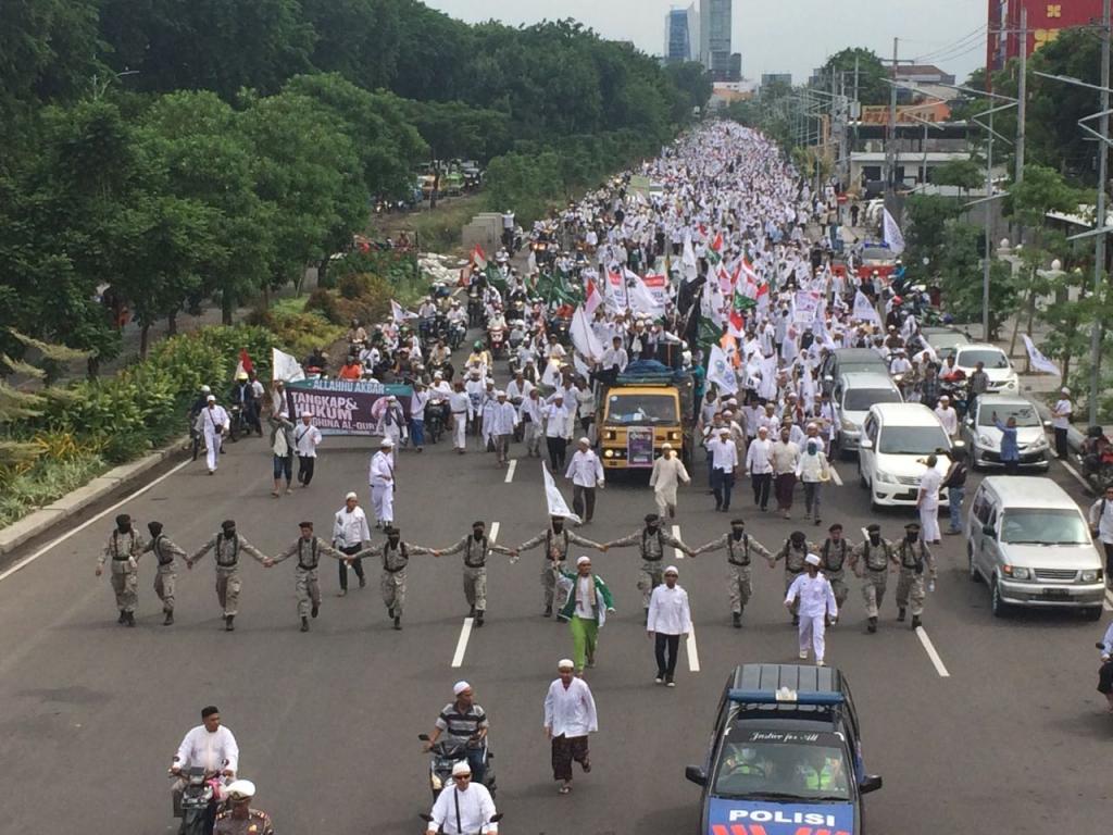 Demo Ahok di Surabaya