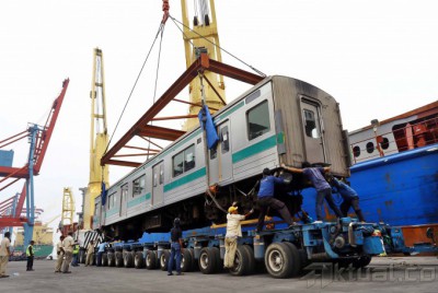 30 Gerbong Eks Jepang Tiba Di Jakarta