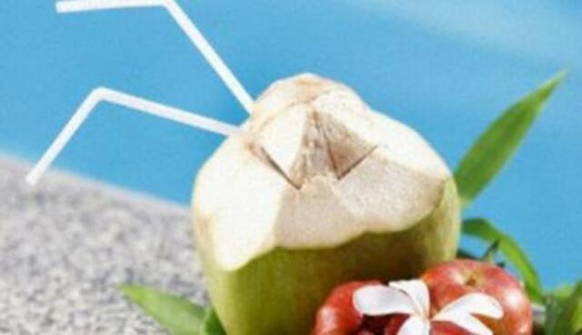 9 Desember: Es Kelapa Muda dan Cendol Minuman Terenak di Dunia