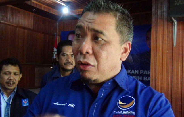 Ahmad Ali Siap Maju Pilgub Sulteng 2015