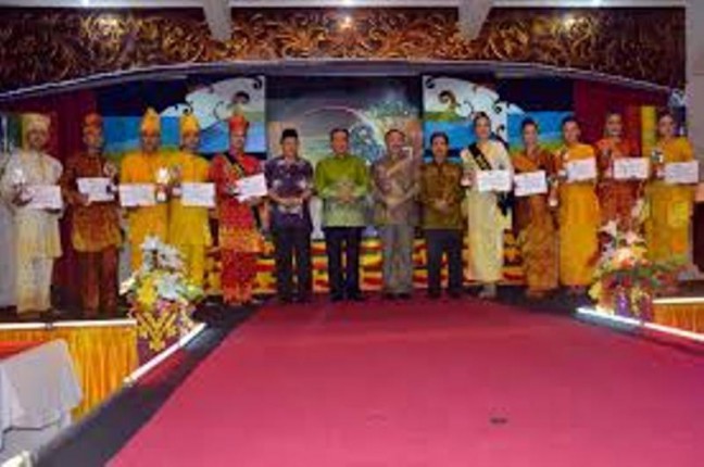 Ajang Pemilihan 'Bujang dan Dara Indragiri Hulu 2015' Dibuka