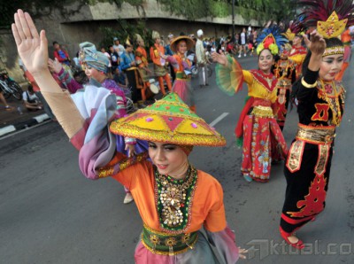 Aksi Galang Dana untuk Ikut International Folklore Festival