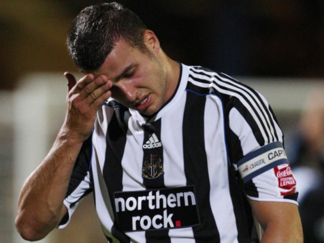 Alami Cedera, Pemain Bertahan Newcastle akan Absen di Sisa Musim