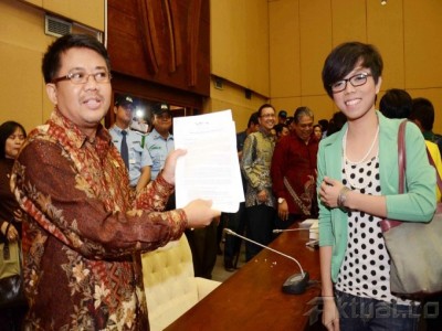 BEM dan Aliansi Waria Anti Korupsi Meminta Segera Menuntaskan Skandal Bank Century