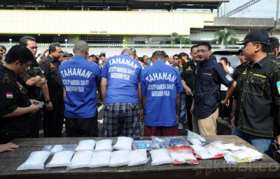 Bareskrim Direktorat Tindak Pidana Narkoba Mabes POLRI Tangkap Tiga Tersangka Narkoba Jenis Shabu