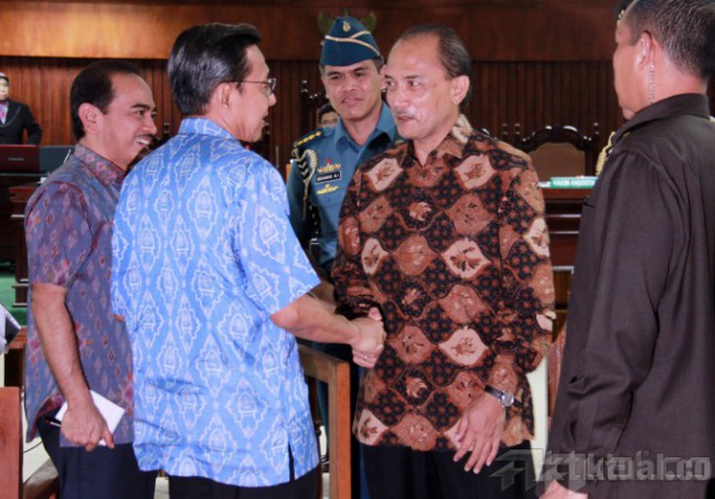 Busyro: Status Boediono Cuma Satu Langkah Lagi