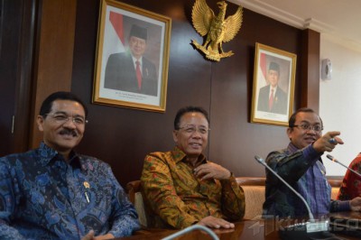 DPR, Mendagri dan Menkopolhukam Bertemu Bahas Isu Keamanan Hingga Otonomi Daerah