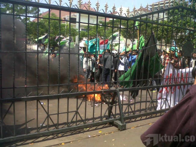 Demo Harkitnas, Mahasiswa Semarang Sesalkan Konflik Polri-KPK