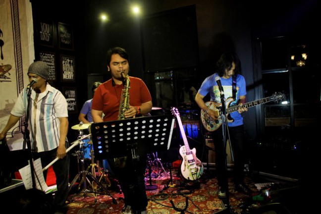 Dewa Budjana: Lebih Suka Cari Inspirasi di Atas Ketinggian