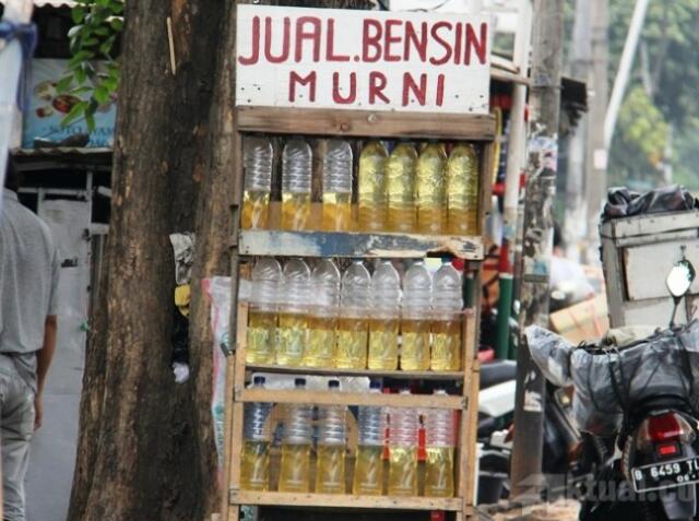 Di Kotabaru, Harga BBM Eceran Capai Rp11.000