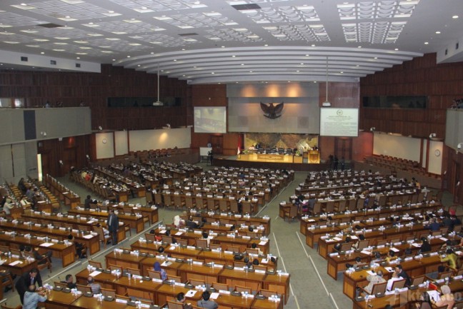 Di Paripurna, PAN Tiba-tiba Berbelok Arah