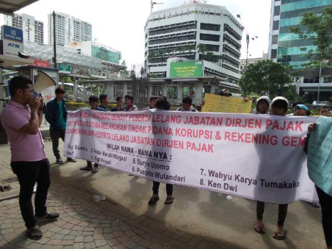 Diduga Miliki Rekening Gendut, Mahasiswa Desak KPK Tangkap Pegawai Pajak