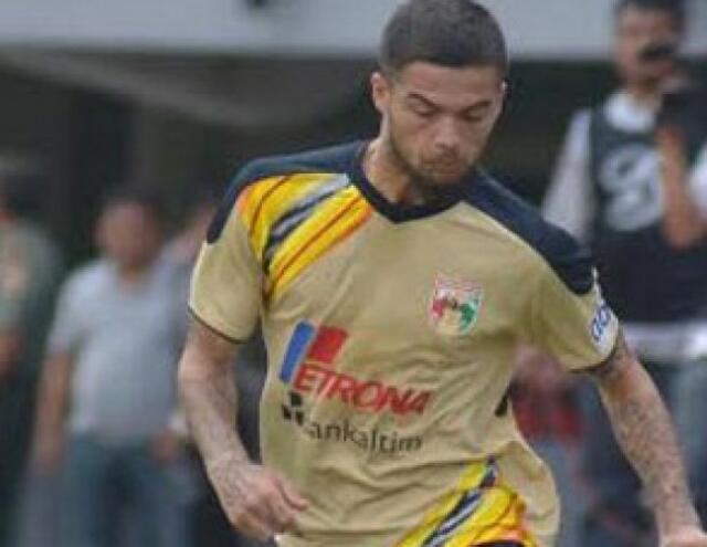 Diego Michiels Absen Perkuat Timnya Lawan Persib