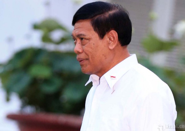 Ditanya Pelaporan ke Mabes Polri, Menteri Tedjo Pilih Menghindar