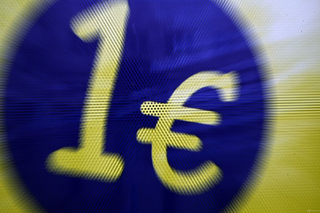 Euro Dekati Level Terendahnya Sejak November 2003