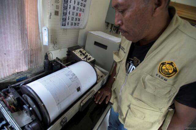 Gempa Sumbar, Keluarga Pasien RSU M Jamil Panik