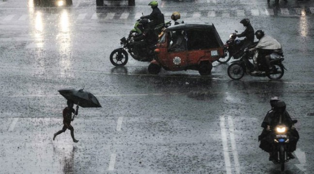 Hari Ini Jabodetabek Diperkirakan Hujan, Jakarta Terancam Banjir Lagi
