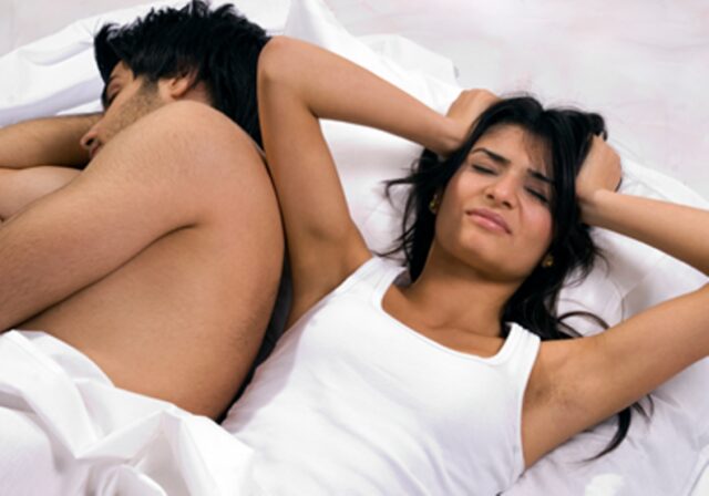 Hubungan Intim Asyik di Luar Ruangan Saat Liburan