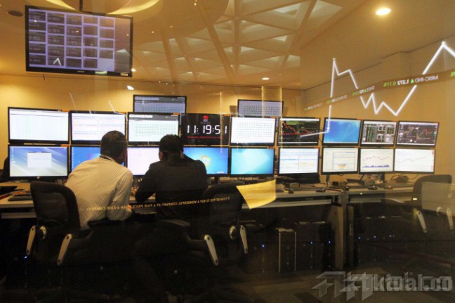 IHSG Menguat 27,79 Poin ke Level 5.445