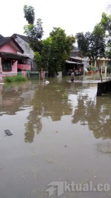 Intensitas Hujan Tinggi, Warga Sumut Diimbau Waspada Longsor