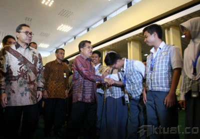 JK Buka Cerdas Cermat MPR