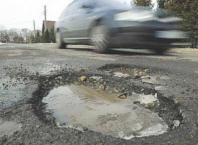 Jalan Pasar Induk Cipinang Sudah Dibetonisasi