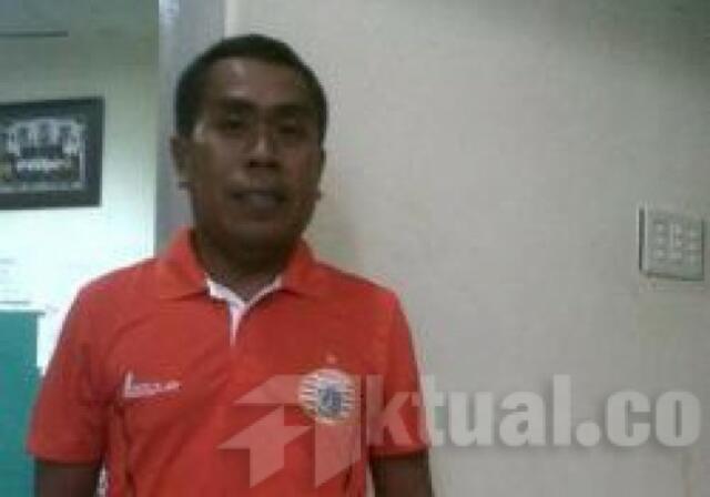 Jelang HUT Ke-17, The Jakmania Lakukan Persiapan
