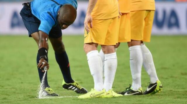 Jerman Akan Gunakan Cat Semprot di Bundes Liga