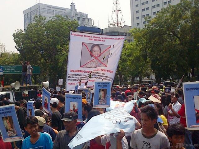 Jokowi Disarankan Dorong KPK Buka Menteri Bermasalah