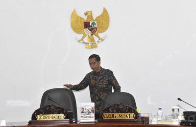 Jokowi Instruksikan Jalan Tol Trans Sumatera Mulai Dibangun