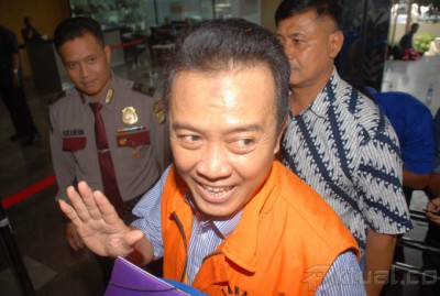 KPK Kembali Periksa Bupati Karawang Ade Swara