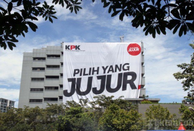 KPK Periksa Bekas Dirut PDAM Kota Makassar