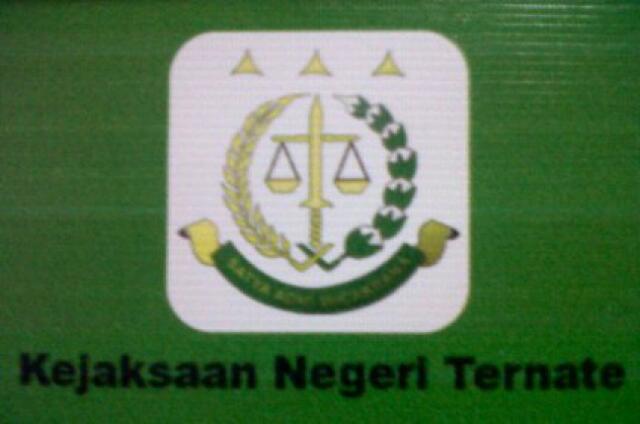 Kejari Ternate Pasang Foto DPO Uang Palsu