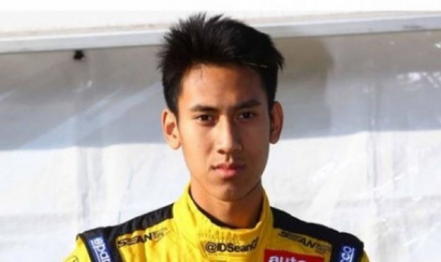 Kejuaraan Formula Renault, Pebalap Indonesia Raih Poin Perdana