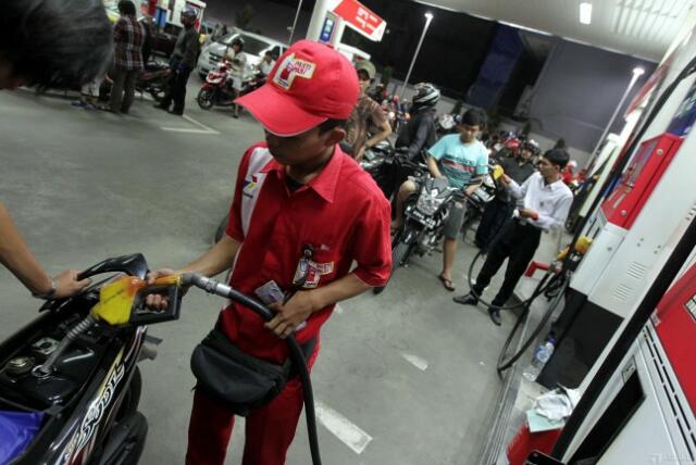 Kenaikan Harga BBM Hanya Akal-Akalan Pemerintah