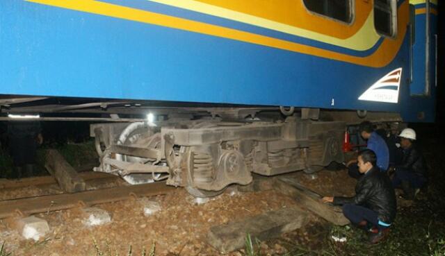 Kereta Api Jurusan Jakarta-Malang Anjlok di Batang