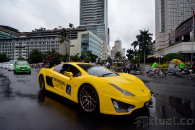 Konvoi Mobil Listrik saat Hari Bebas Kendaraan Bermotor di Kawasan Sudirman - Thamrin