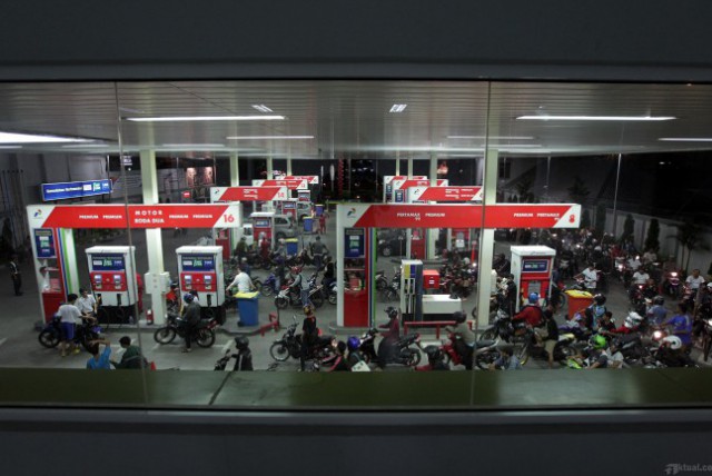LIPI: Pasar Tunggu Kebijakan Jokowi Naikkan Harga BBM Subsidi