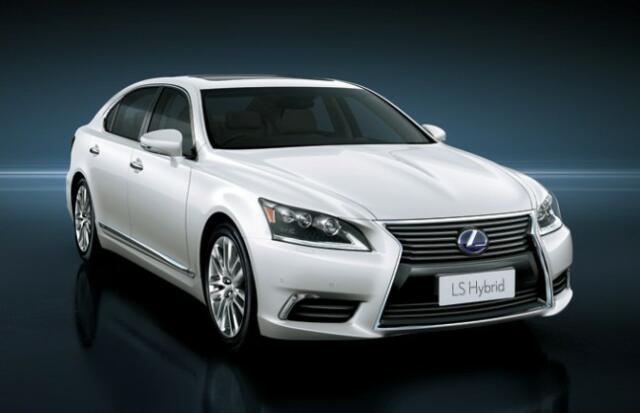 Lima Mobil Hybrid Dengan Performa Menakjubkan