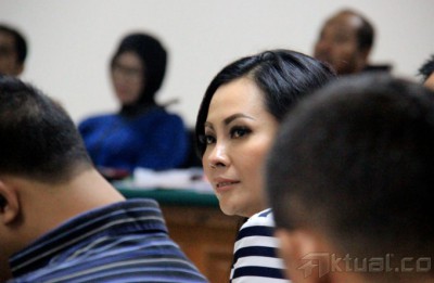 Liza Sako Hadir sebagai Saksi dalam Persidangan Romi Herton