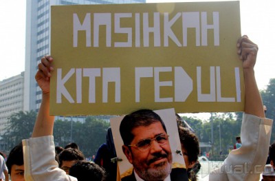 Mahasiswa Tolak Hukuman Mati Mantan Presiden Mesir