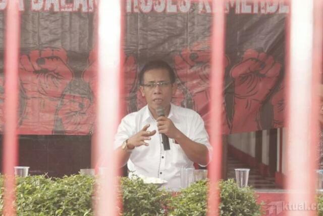 Melenceng Hasil Rakernas, Masinton: Jokowi Durhaka