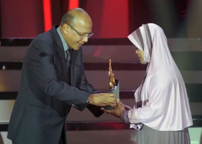 Menelisik Bidan Tanpa Tanda Jasa di Desa Terpencil