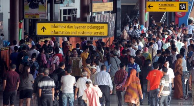 Menhub: Maskapai Harus Sediakan Mesin Otomatis Gantikan Loket Bandara