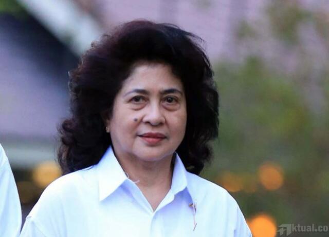 Menkes: Masyarakat Harus Sadar Untuk Tidak Merokok