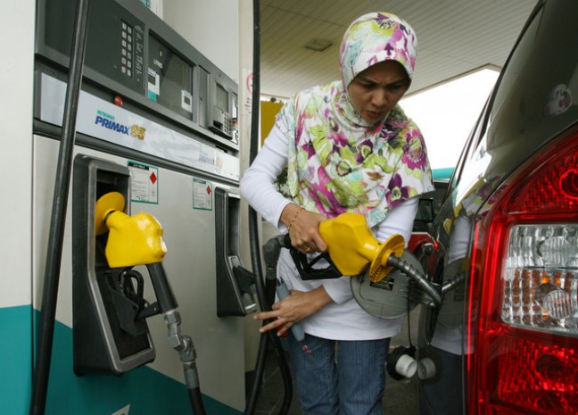 Mulai Hari Ini, Harga BBM di Malaysia Naik 10 Sen Per Liter