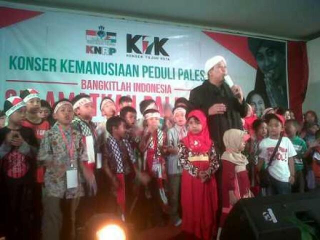 Opick dan Melly Goeslow Ramaikan Konser Peduli Palestina di Medan