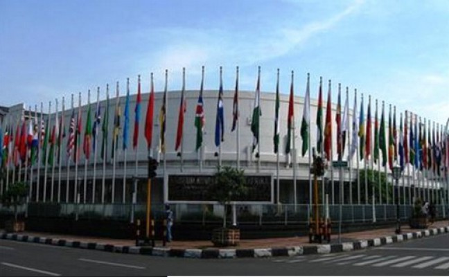 Optimalkan Peliputan KAA Bandung, Menkominfo Batasi Akses Media