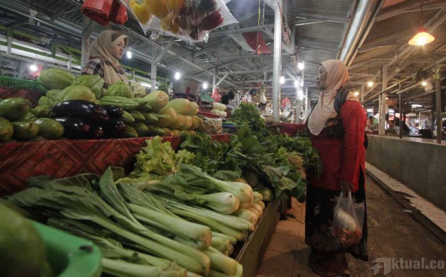 PD Pasar Jaya Gandeng Enam Bank Mitra Soal Retribusi Pedagang Pasar